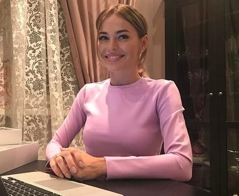 Анна Хилькевич пользуется городским транспортом