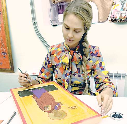 Мария Погребняк пишет иконы Мария Погребняк пишет иконы