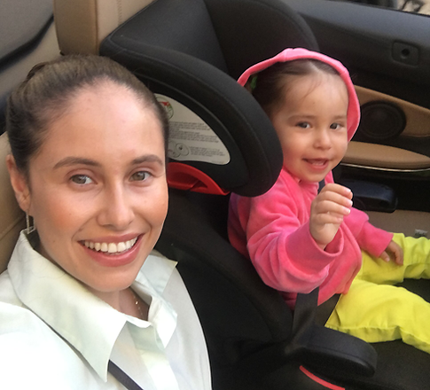 Звезда «Уральских пельменей» улетела с семьей в США