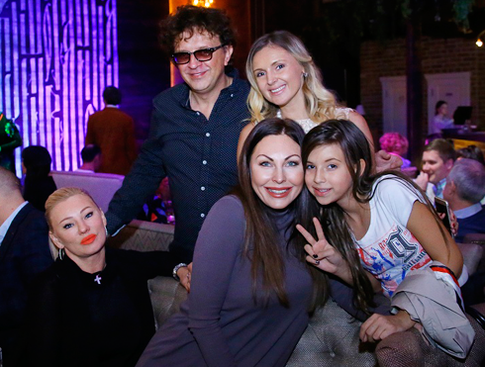 Жуковы отметили шелковую свадьбу