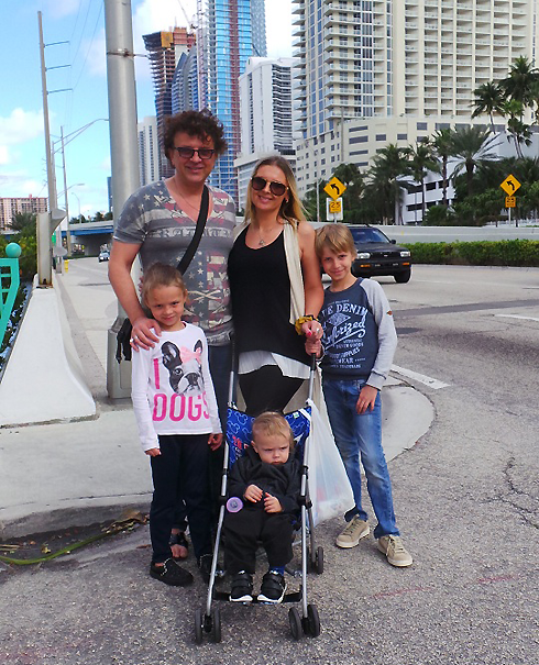 Новогодние каникулы семья Ромы Жукова провела в Майами