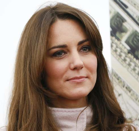 Кейт Миддлтон в 2012 году. Тогда она любила использовать в макияже черную подводку для глаз