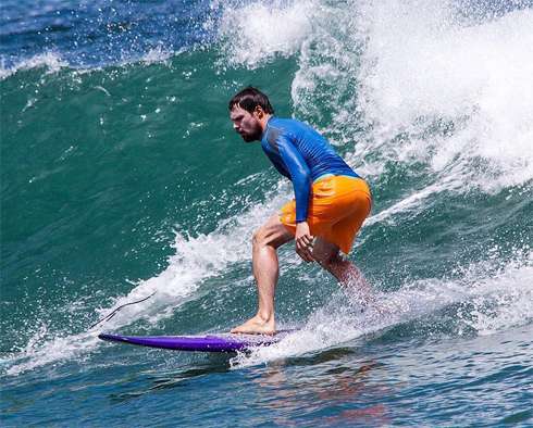 Козловский уже довольно уверенно стоит на доске