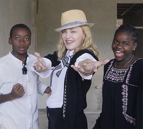 Мадонна усыновит еще двух детей из Малави?