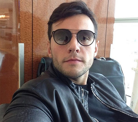 В Сети появилось первое фото Манучарова с новорожденным сыном