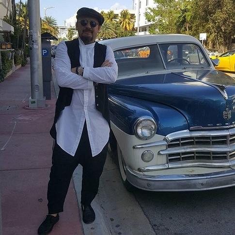 Фанатка Стаса Михайлова на его концерте выиграла автомобиль