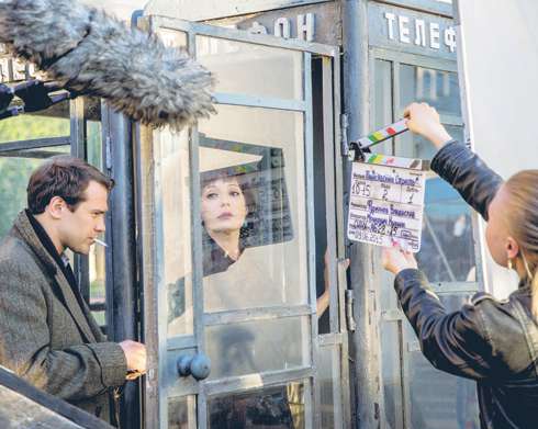 Очевидцы эпохи шестидесятых отмечают, что создателям сериала «Таинственная страсть», где Алексей сыграл одну из главных ролей, отлично удалось передать дух времени