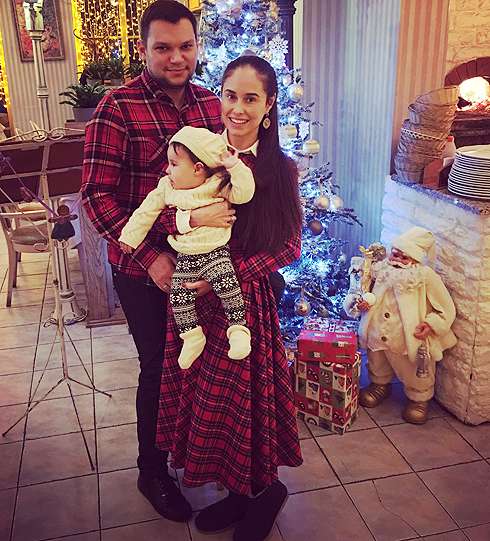 Илана Юрьева с семьей