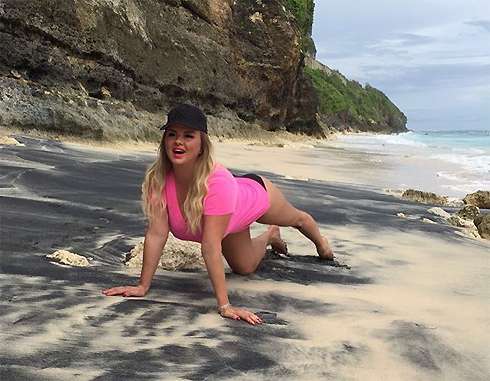 Анна Семенович на отдыхе