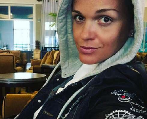 Певица Слава