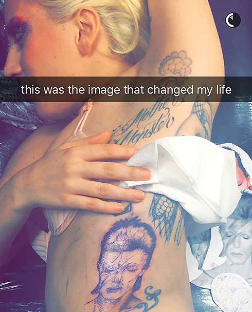Леди Гага сделала тату в честь Дэвида Боуи