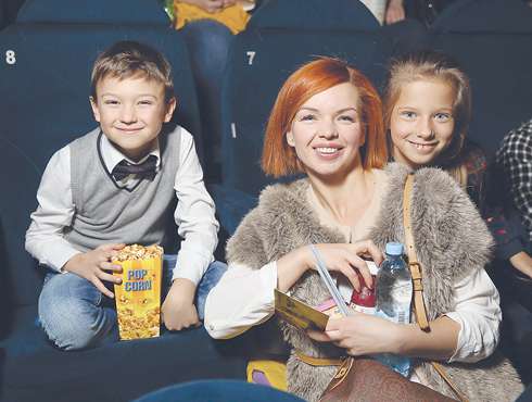 Алиса Гребенщикова с сыном Алиса Гребенщикова с сыном