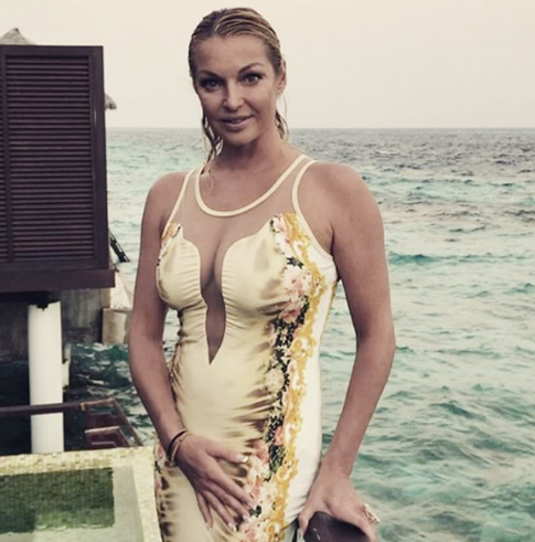 Волочкова снялась полностью обнаженной