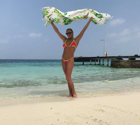 «Для меня роскошь на Мальдивах не важна. Главное пляж и та приватность, которую мне обеспечили. Когда тебя никто не видит, и ты никому не мешаешь», - говорит Волочкова