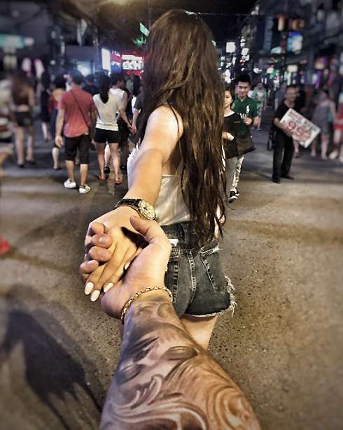 Певица сейчас на отдыхе в Таиланде с любимым мужчиной