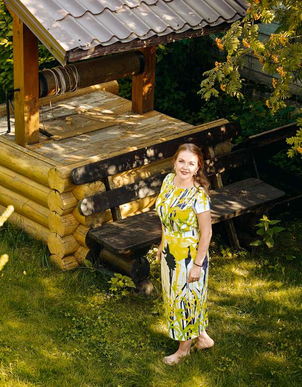 «Я решила, что самый эффективный способ оповестить людей о готовящемся выступлении – повесить объявление на колодце. Ведь все ходят туда брать воду»