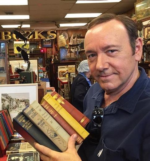 Кевин Спейси больше не скрывает свою ориентацию