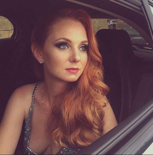 Лена Катина