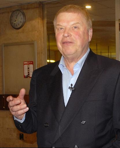 Кокшенов переведен в ЦКБ №1 управделами президента