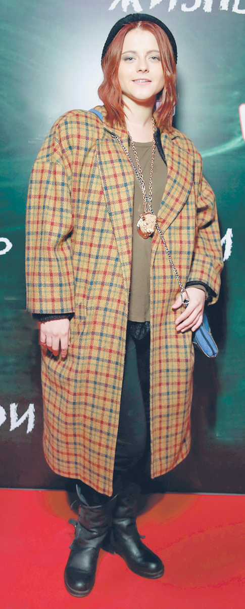 Ксения Суркова: гимн оверсайзу и деконструктивизму