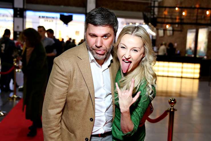 Ольга Медынич с мужем переживают последствия капремонта