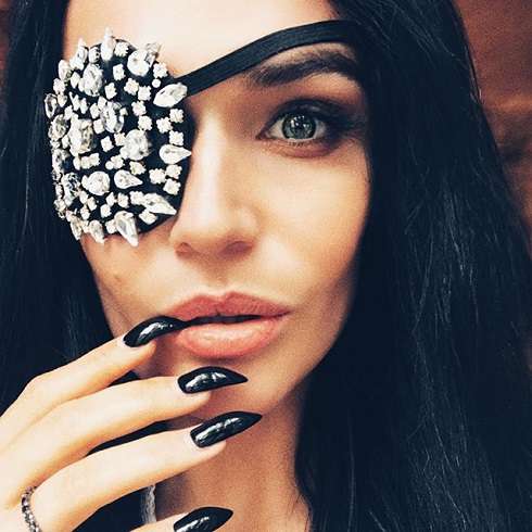 Подписчики назвали Алену ведьмой