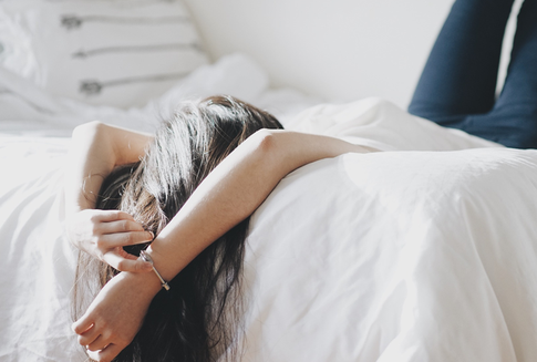 Не ложитесь спать с мокрыми волосами