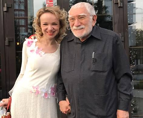 Друг Джигарханяна назвал причину его развода