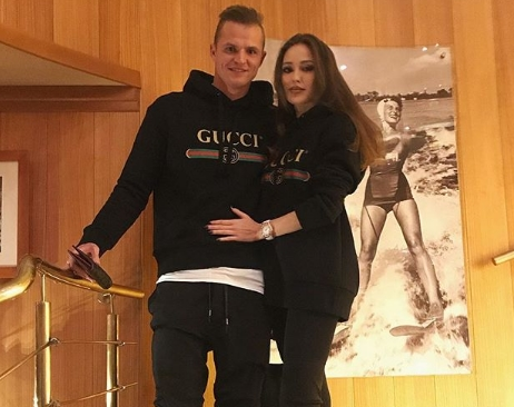 Тарасов сделал Костенко предложение