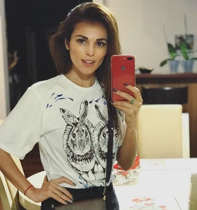 Сати Казанова рассказала о бурной молодости и «звездной» болезни