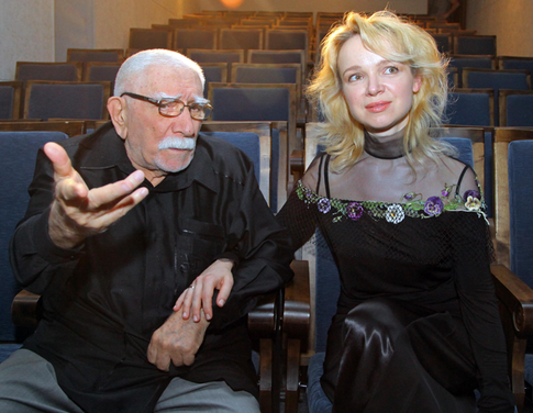 Армен Джигарханян после развода остался без имущества