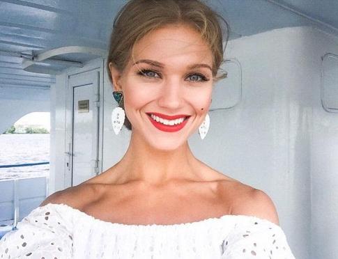 Младшая сестра Кристины Асмус выглядит ее копией