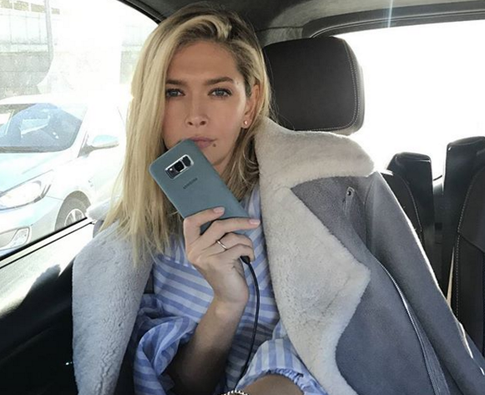 «Вместе 8 лет»: Вера Брежнева показала подросшую младшую дочь