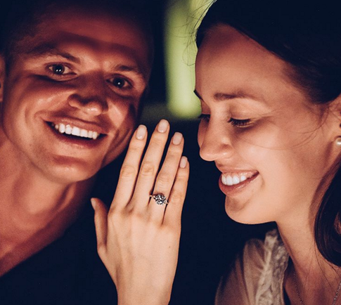 Все официально: Тарасов и Костенко помолвлены