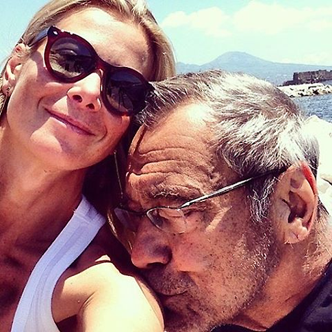 Дочь Кончаловского и Высоцкой перевезли в Россию