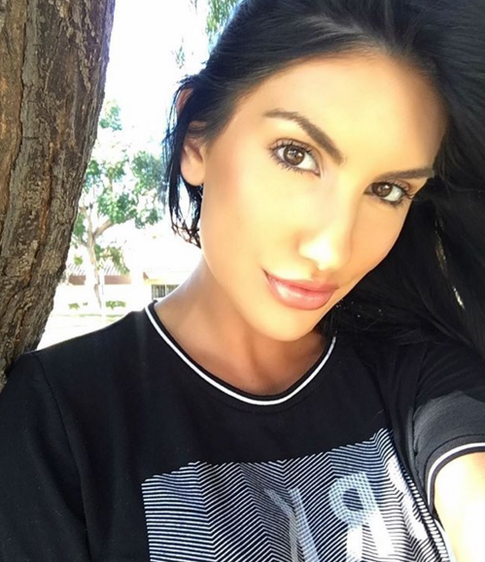 Канадская порнозвезда покончила с собой из-за травли в соцсетях