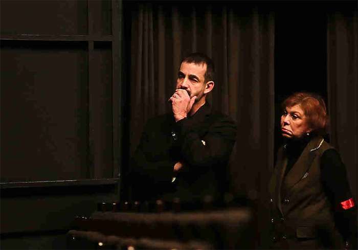 Дмитрий Певцов на прощании с Леонидом Броневым