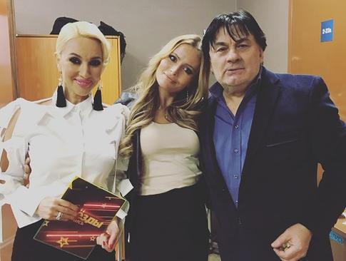 Александр Серов подарил деньги Дане Борисовой