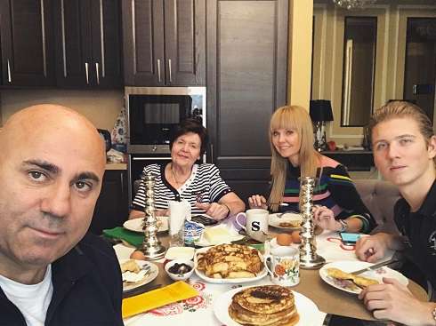 Пригожин у тещи на блинах