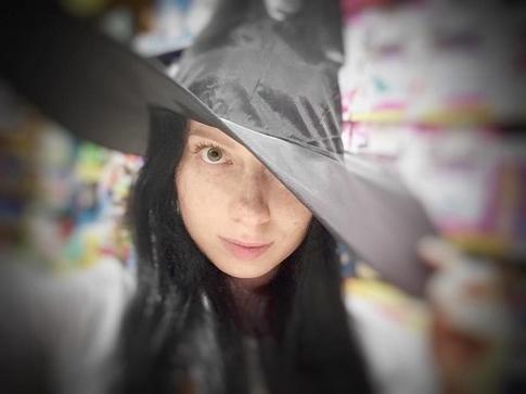 Юлия Савичева родила или должна родить?