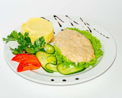 Анна Семенович поделилась рецептом рыбных котлет