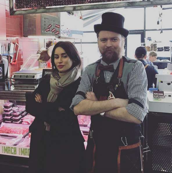 Тина Канделаки и мясник