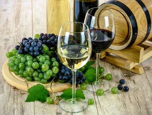 Как правильно пить вино?