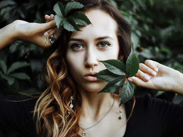 Какие косметологические процедуры выбирать после 20 лет