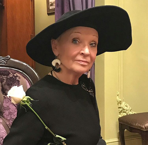 Светлана Светличная продемонстрировала роскошные ноги