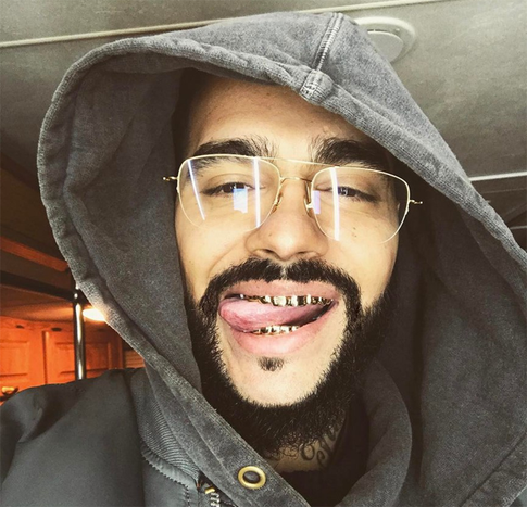 К Тимати прилетела дочка