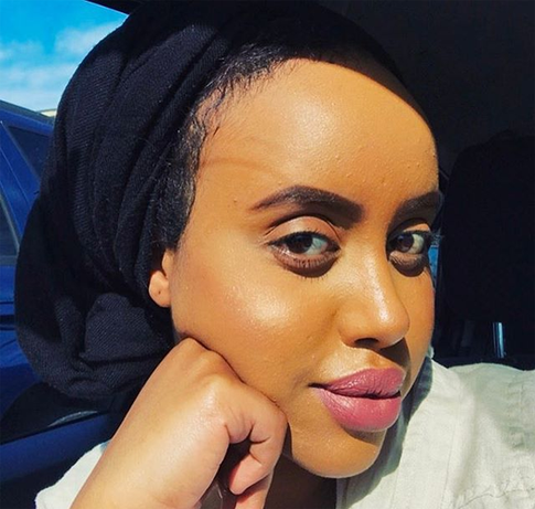 Пышнобедрая мусульманка стала жертвой «Инстаграма»