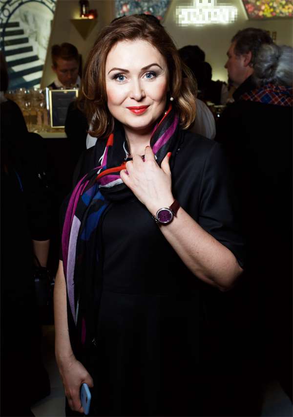 Телеведущая Елена Ищеева