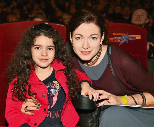 У Алены две дочери. Младшей, Ксюше, шесть лет