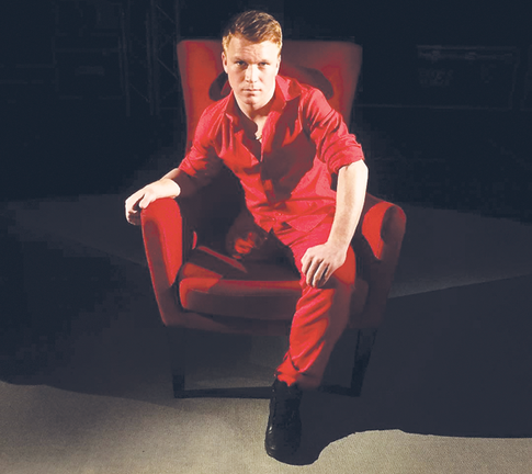 Евгений Смирнов: «На „Минуте славы“ меня восприняли не как талант, а как инвалида. Ничего страшного. Жизнь продолжается»